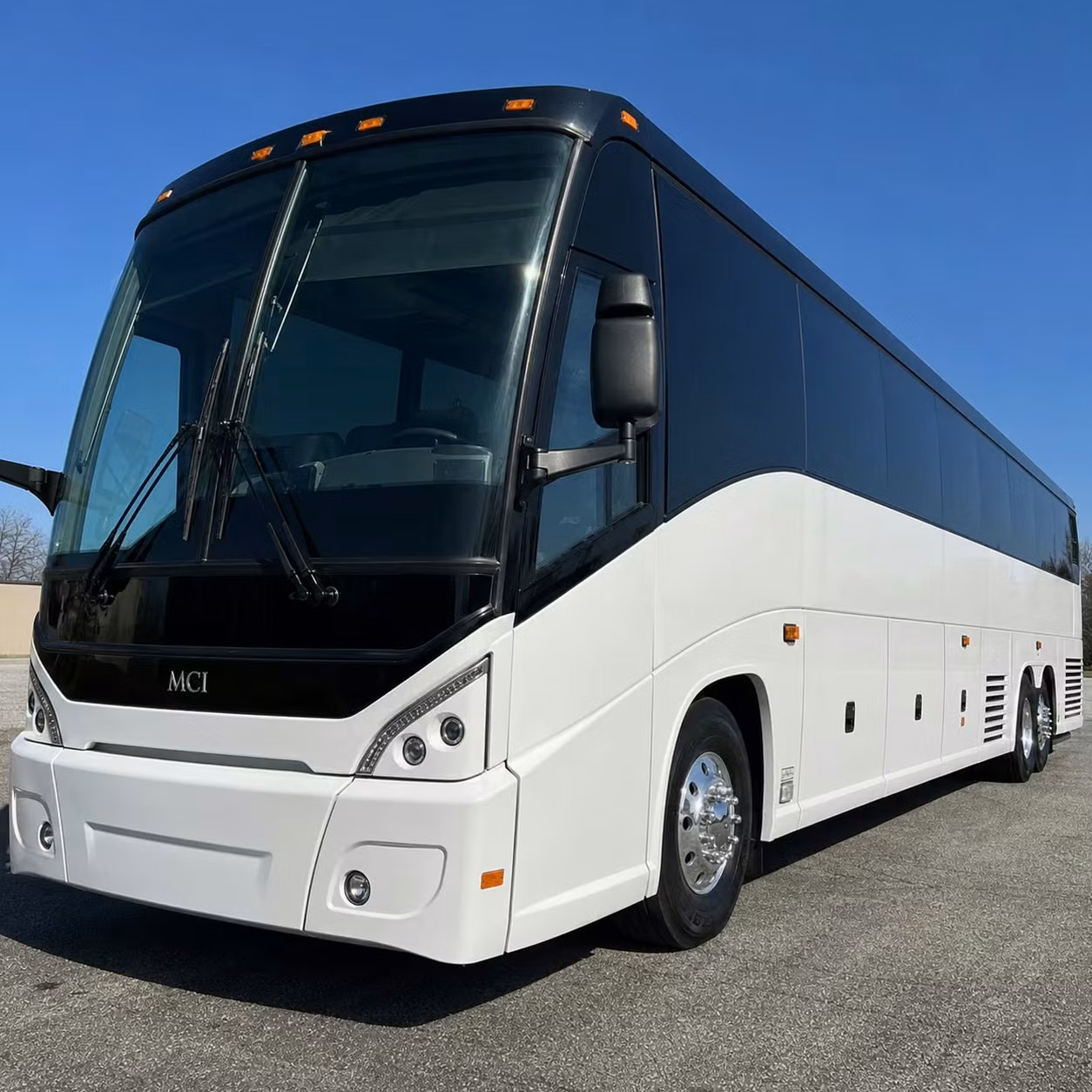 petrochemical plant and refinery employee shuttles in pasadena